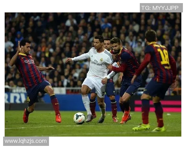 模仿足球明星的防守技巧提升你的球场表现与竞技水平 模仿足球明星的防守技巧提升你的球场表现与竞技水平